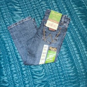 NWT Wrangler Retro Slim Straight - 4 Reg.